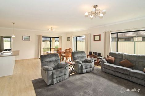 Property photo of 10 Mary Road Yalyalup WA 6280