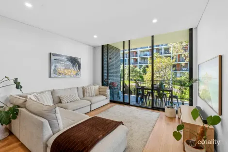 Property photo of 1 Pinnacle Street Miranda NSW 2228