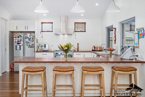 Property photo of 11 Reef Boulevard Drummond Cove WA 6532