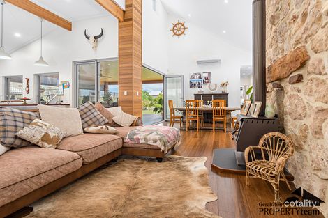 Property photo of 11 Reef Boulevard Drummond Cove WA 6532