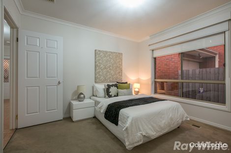 Property photo of 53 Allwyn Crescent Mill Park VIC 3082