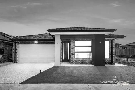 Property photo of 27 Anghor Drive Fraser Rise VIC 3336