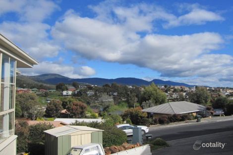 Property photo of 8/2-4 Broadby Drive Lenah Valley TAS 7008