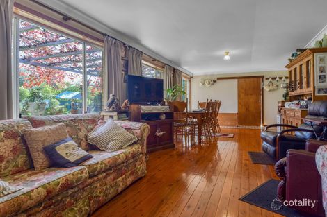 Property photo of 1 Crichton Crescent Young NSW 2594