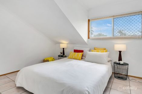Property photo of 8/462-464 McCoombe Street Mooroobool QLD 4870