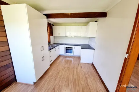 Property photo of 9 Waitaki Street Lethbridge Park NSW 2770