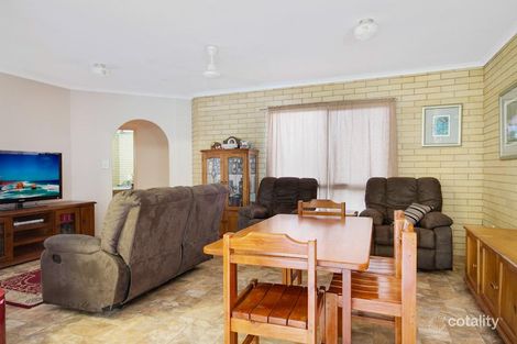 Property photo of 3 Araminta Street Bentley Park QLD 4869