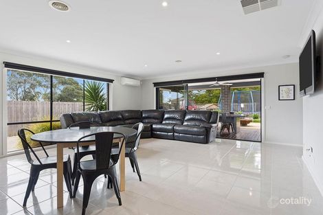 Property photo of 37 Vincent Boulevard Trafalgar VIC 3824
