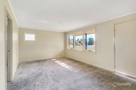 Property photo of 2 Wahroonga Drive Smithfield SA 5114
