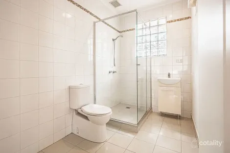 Property photo of 4/71 Crisp Street Hampton VIC 3188