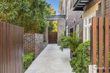 Property photo of 2/10 William Street Double Bay NSW 2028