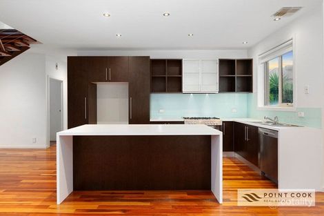 Property photo of 2/231 Point Cook Road Point Cook VIC 3030