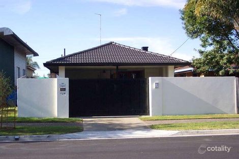 153 Sunshine Pde, Miami, QLD 4220