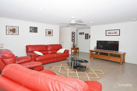 Property photo of 1/3 Bronte Place Urraween QLD 4655