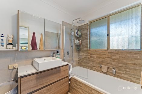 Property photo of 11 Mackay Place Cooloongup WA 6168