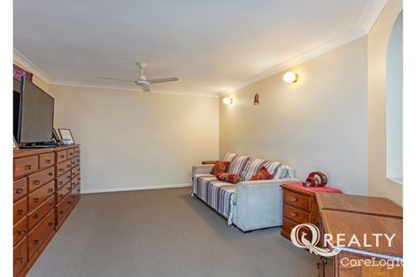 Property photo of 70 Paddington Crescent Stretton QLD 4116