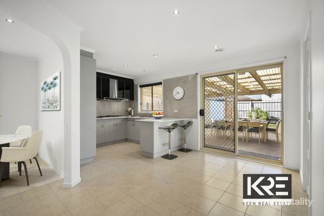 Property photo of 10 Marnie Drive Cranbourne West VIC 3977