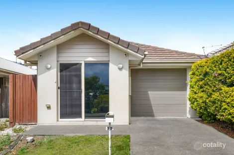 Property photo of 32 Milbrook Crescent Pimpama QLD 4209