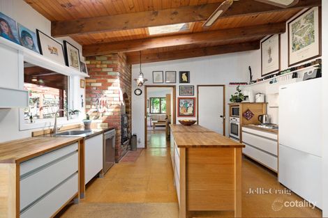 Property photo of 15 Highview Crescent Macleod VIC 3085