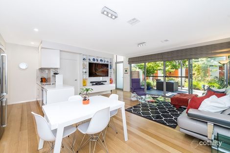 Property photo of 1/155 Strickland Crescent Deakin ACT 2600