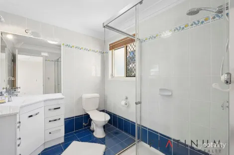 Property photo of 3 Outrigger Drive Robina QLD 4226