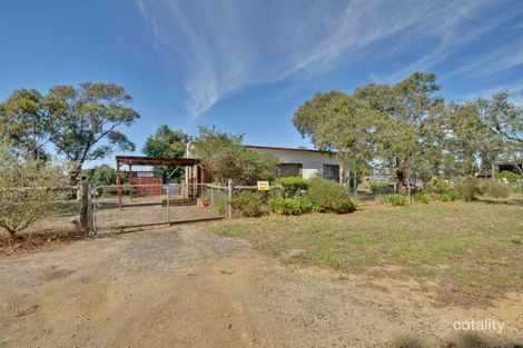 15 Cemetery Rd, Toongabbie, VIC 3856