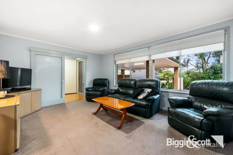 Property photo of 25 Amaroo Way Yallambie VIC 3085