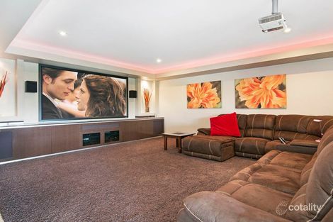 Property photo of 15 Quayside Drive Helensvale QLD 4212