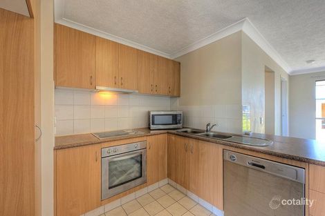 1/23 Bath St, Labrador, QLD 4215