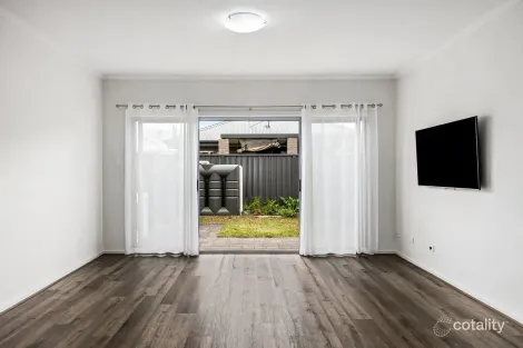 Property photo of 37 Kuranye Circuit Largs North SA 5016