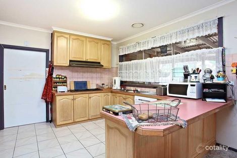 Property photo of 3 Van Court Melton West VIC 3337