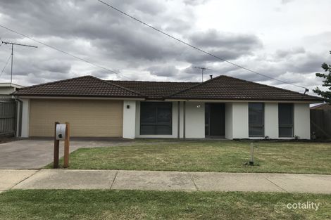 82 Nanworen Cres, Bell Park, VIC 3215