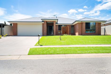 Property photo of 25 Mortimer Terrace Leneva VIC 3691