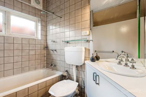 Property photo of 4/68 Mathoura Road Toorak VIC 3142