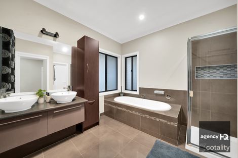 Property photo of 18 Sladen Street Wyndham Vale VIC 3024