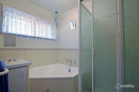 Property photo of 4 Third Avenue Rosebud VIC 3939