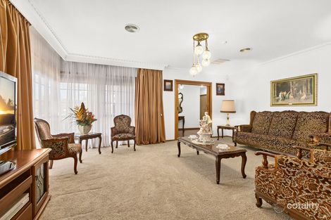 Property photo of 8 Yaralla Crescent Sunshine West VIC 3020