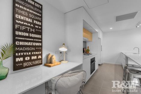 Property photo of 105/44-52 Grantson Street Windsor QLD 4030