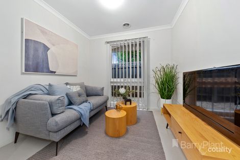 Property photo of 13 Diamond Avenue Albanvale VIC 3021