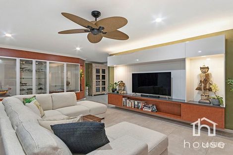 Property photo of 9 Walnut Close Yamanto QLD 4305