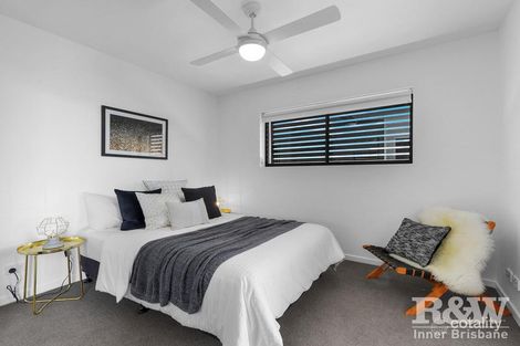 Property photo of 212/44-52 Grantson Street Windsor QLD 4030