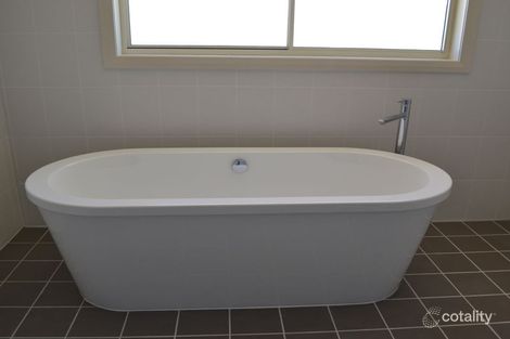 Property photo of 26 Hillcrest Avenue Bowenfels NSW 2790