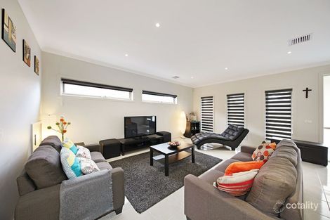 Property photo of 1/24 Prince Edward Avenue McKinnon VIC 3204