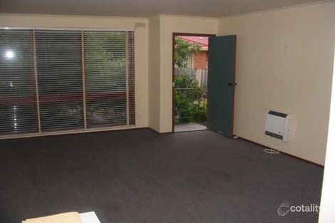Property photo of 2/20 Lucerne Avenue Mornington VIC 3931