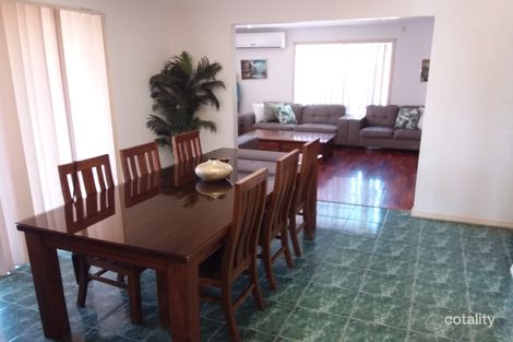 Property photo of 67 Limpopa Square Roxburgh Park VIC 3064