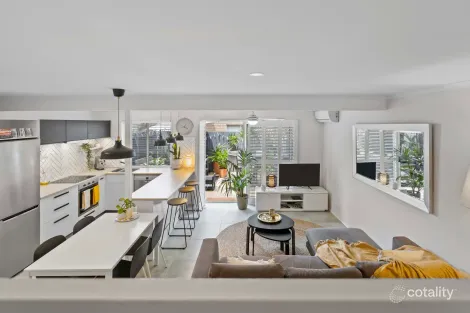 Property photo of 4/34 Jarnahill Drive Mount Coolum QLD 4573