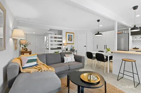 Property photo of 4/34 Jarnahill Drive Mount Coolum QLD 4573