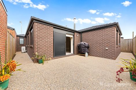 Property photo of 18 Criterion Way Cranbourne East VIC 3977