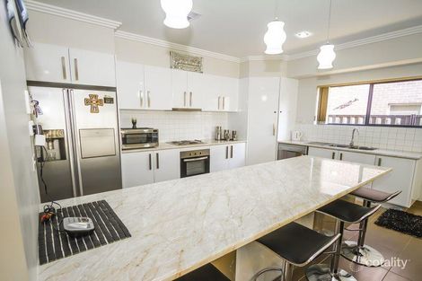 Property photo of 52 Coronet Avenue Roxburgh Park VIC 3064