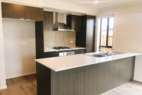 Property photo of 12 Battery Road Point Cook VIC 3030